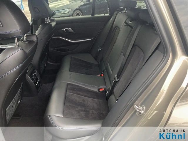 BMW 320 320d M-Sport Touring xDrive