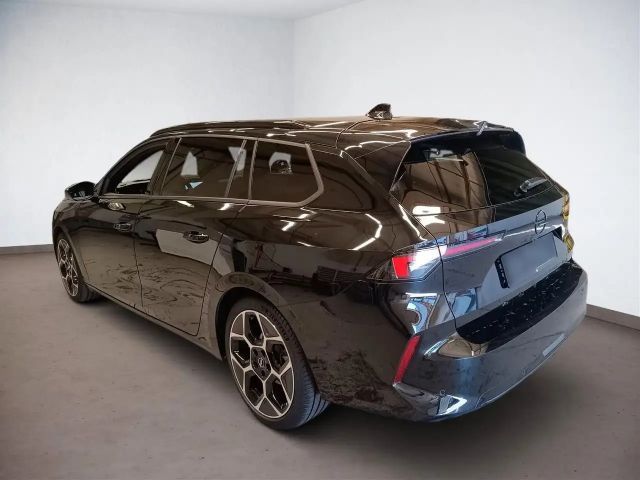 Opel Astra Sports Tourer Ultimate