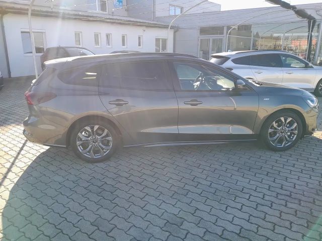 Ford Focus EcoBoost ST Line Wagon