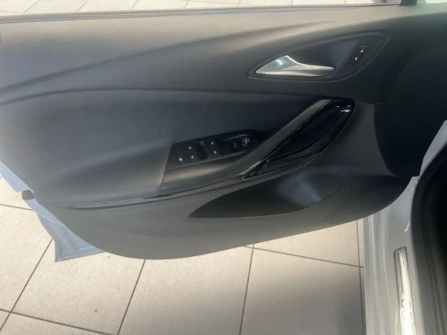 Opel Astra Design & Tech 1.2 Allwetter - Sitzheizung - LED Bl