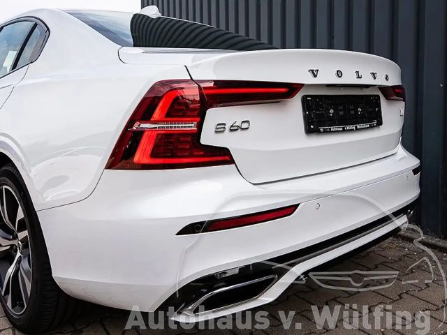 Volvo S60 AWD R-Design Recharge