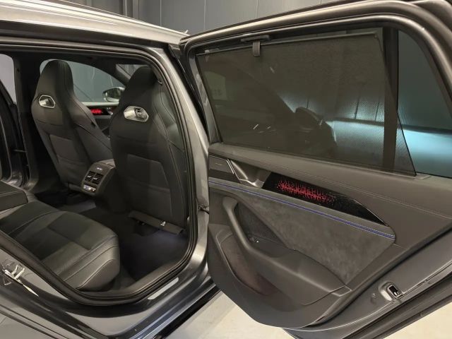 Volkswagen Passat 4Motion R-Line Variant