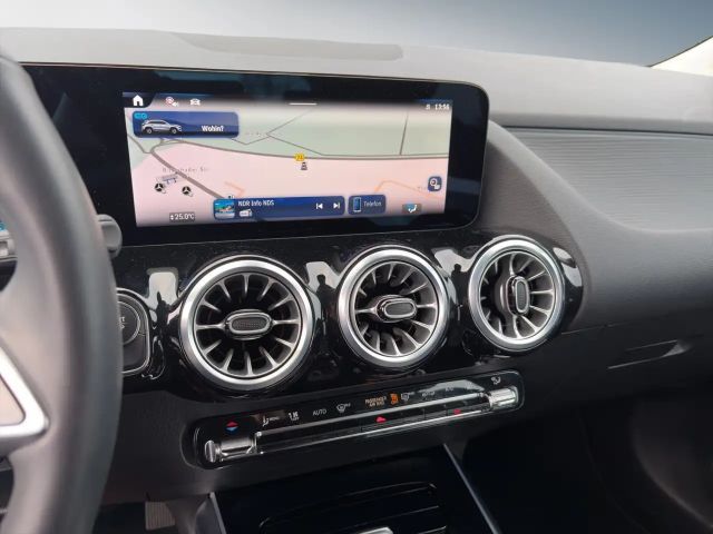 Mercedes-Benz EQA 300 Advanced