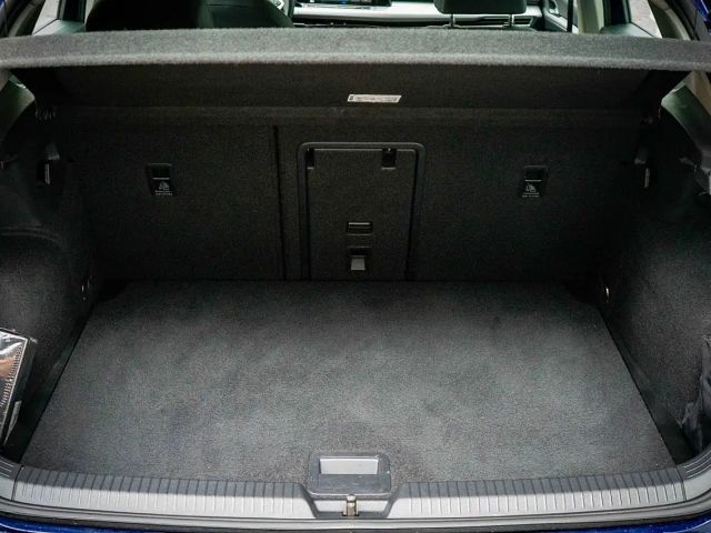 Volkswagen Golf DSG Life