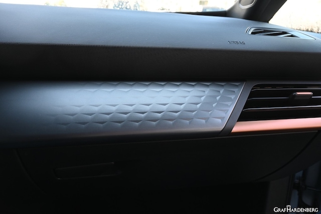 Cupra Born Born HUD LED PDC SzHzg