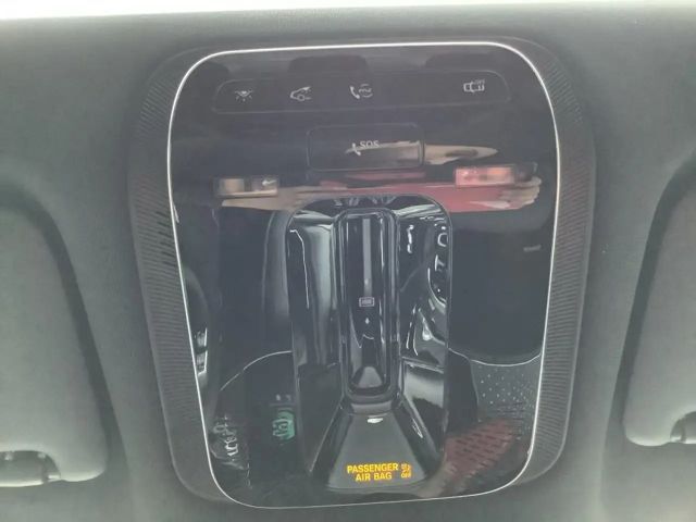 Mercedes-Benz E 200 AMG Line Sedan