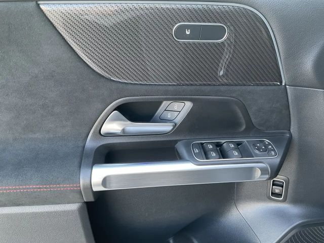 Mercedes-Benz GLB 200 AMG Line GLB 200 d