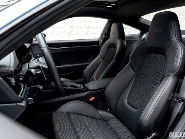 Porsche 992 Carrera Coupé Turbo