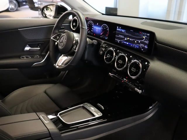 Mercedes-Benz A 180 Progressive