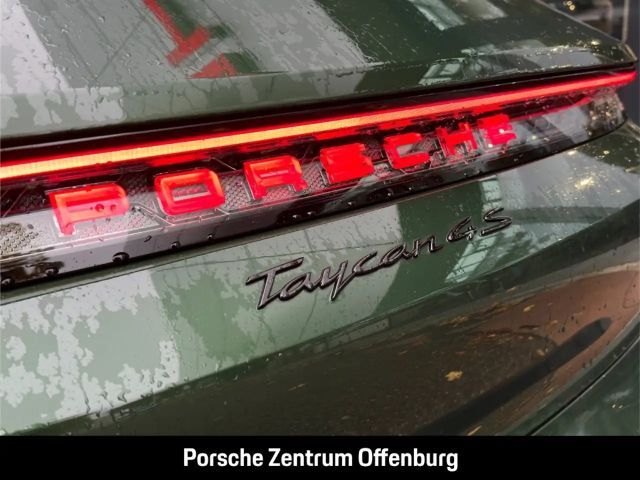 Porsche Taycan 4S Cross Turismo