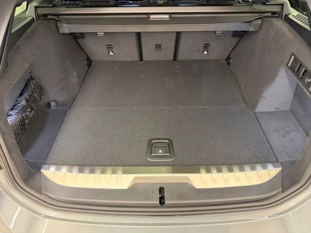 BMW 330 330e Touring xDrive