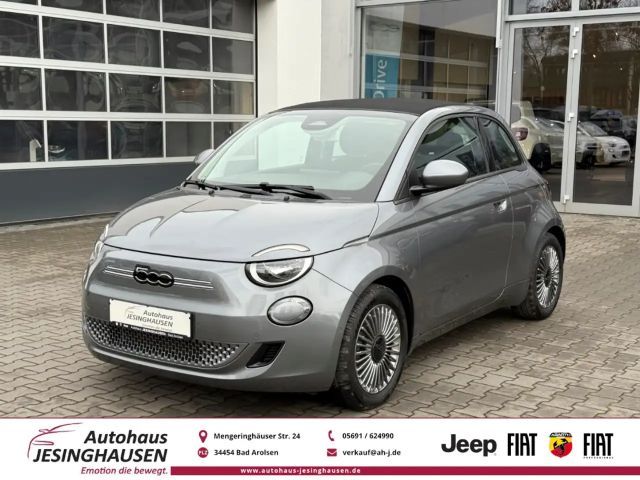 Fiat 500e Cabrio+JBL+Navi+Rückfahrkam.+PDC+Klimaaut.