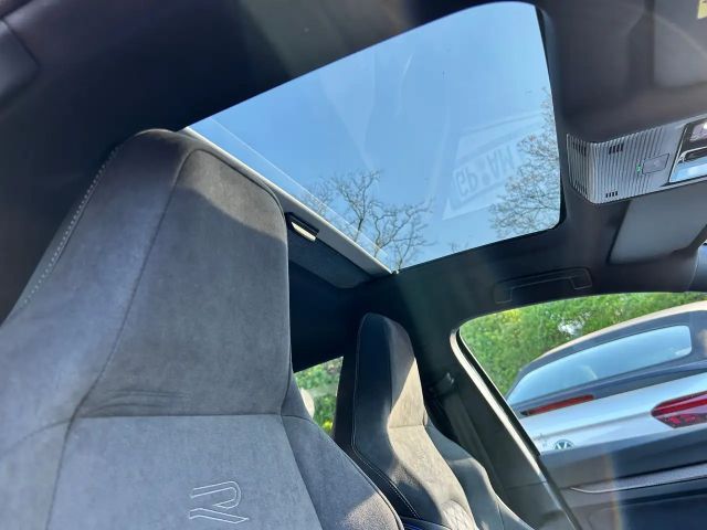 Volkswagen Golf 2.0 TDI DSG R-Line