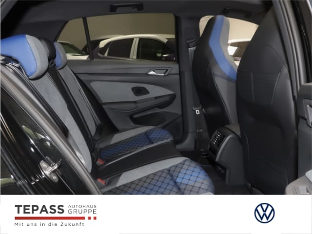 Volkswagen Golf 2.0 TSI