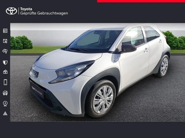 Toyota Aygo X Comfort Hatchback Play X-play
