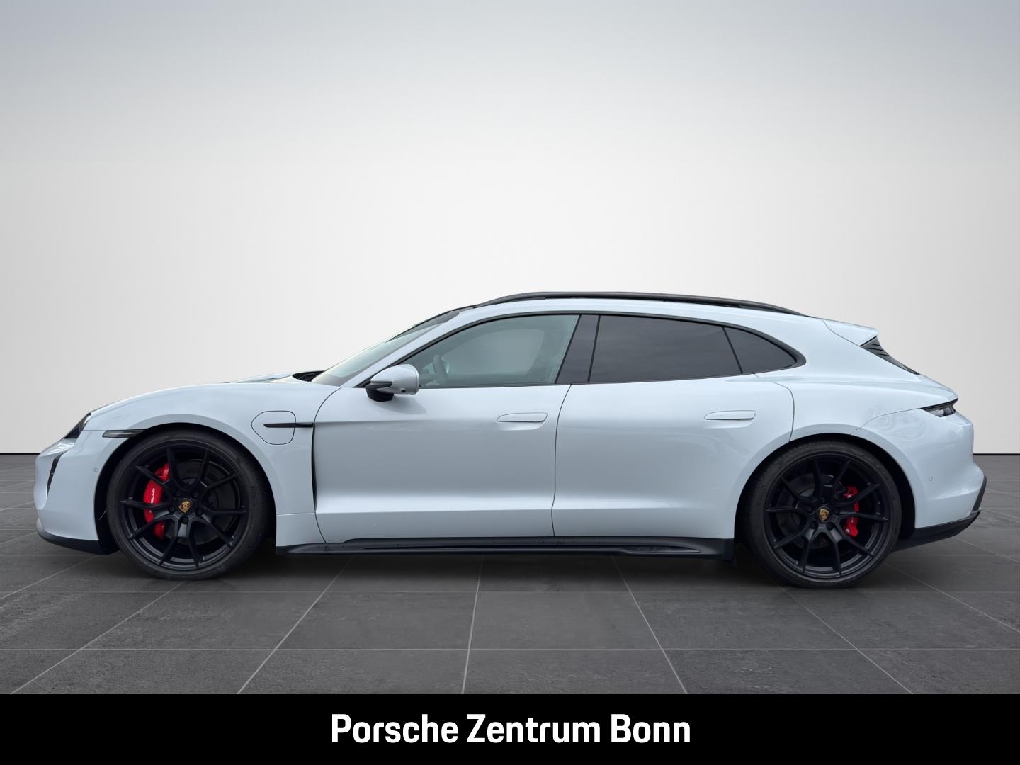 Porsche Taycan GTS Sport Turismo