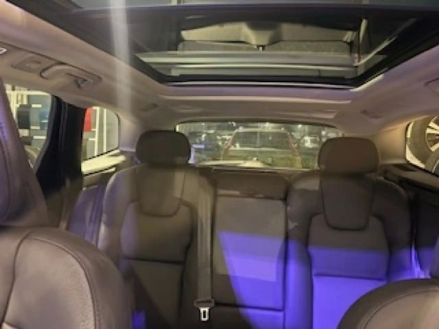 Volvo XC60 AWD Dark Plus T6