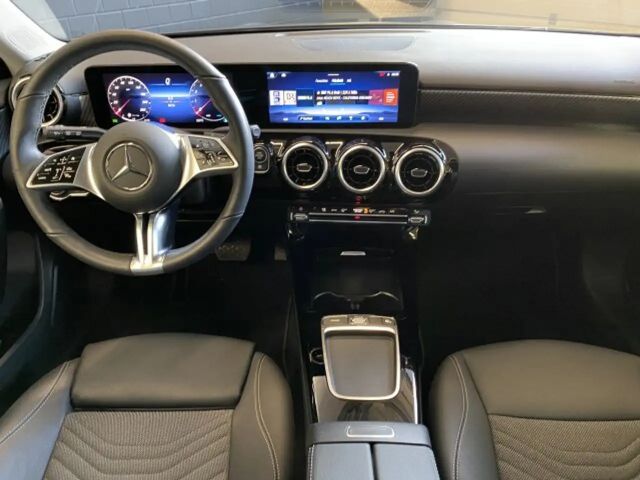 Mercedes-Benz A 180 Progressive