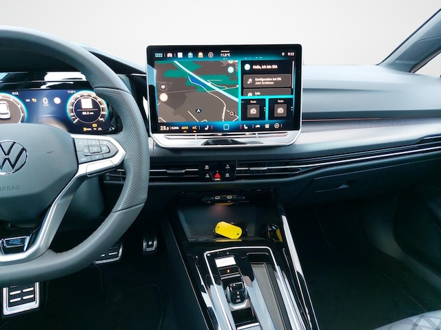 Volkswagen Golf 1.5 eTSI R-Line