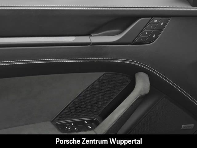 Porsche 992 4 Coupé GTS Targa