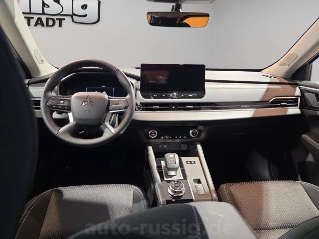 Mitsubishi Outlander 4WD PHEV