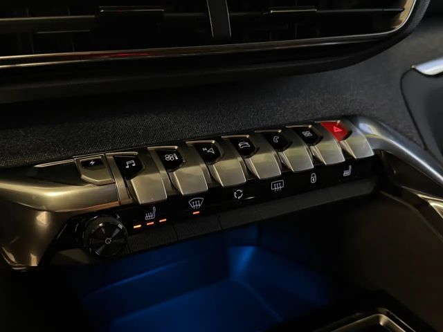 Peugeot 3008 Roadtrip Kamera*AHK*Standheizung*Tempo