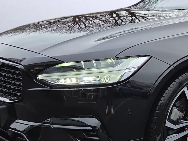 Volvo V90 AWD Dark Plus T6