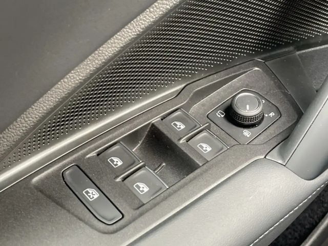 Volkswagen Tiguan 2.0 TDI R-Line Style