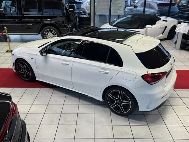 Mercedes-Benz A 200 AMG Line