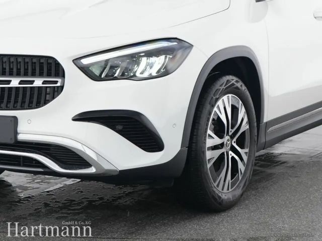 Mercedes-Benz GLA 180 Progressive