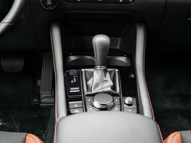 Mazda 3 2.5L SkyActiv e-Skyactiv