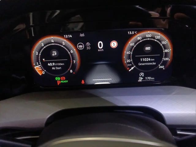 Volkswagen Golf 1.5 eTSI DSG Golf VIII Life