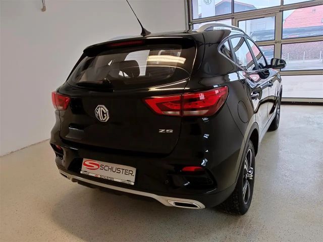 MG ZS Luxury