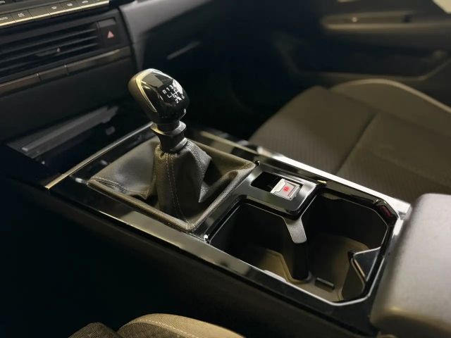 Opel Astra 1.2 Turbo Edition Turbo