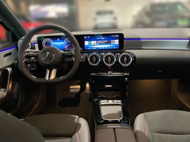 Mercedes-Benz A 200 AMG Line