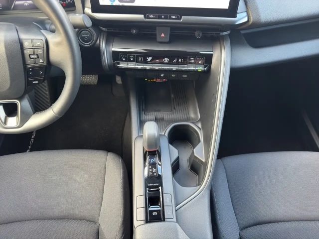 Toyota C-HR Plug-in Team D