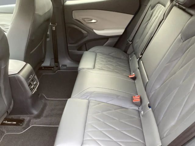 Ford Explorer Premium RWD