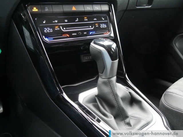 Volkswagen T-Roc 1.5 TSI DSG R-Line