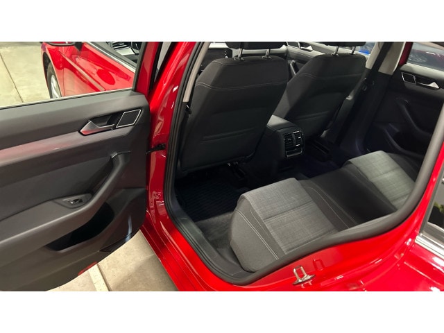 Volkswagen Passat 2.0 TDI Business DSG Variant