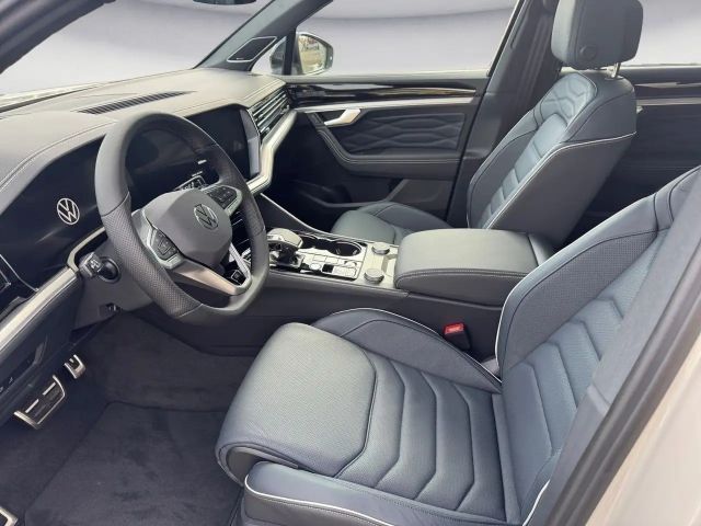 Volkswagen Touareg 4Motion R-Line