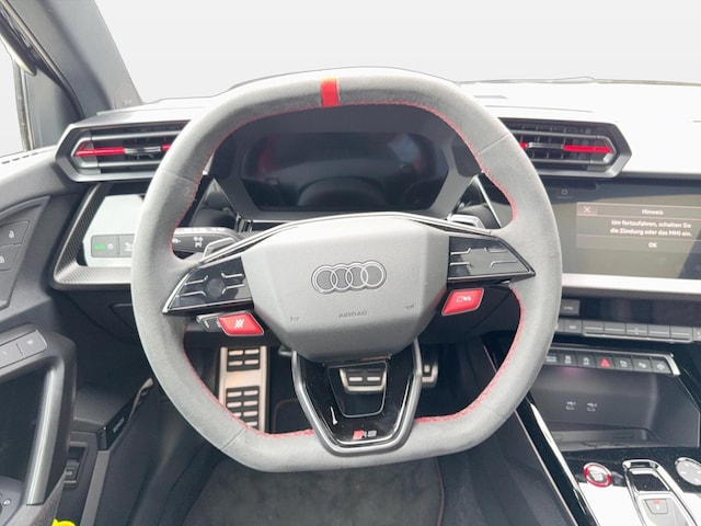 Audi RS3 Quattro S-Tronic Sedan