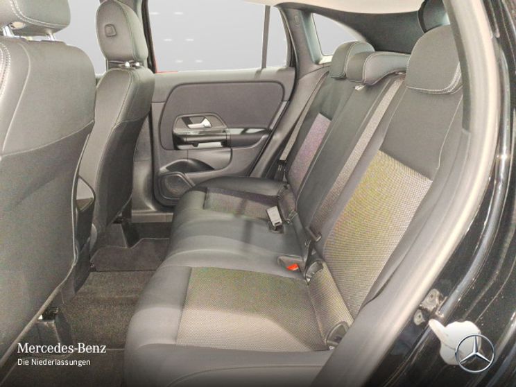 Mercedes-Benz GLA 180 GLA 180