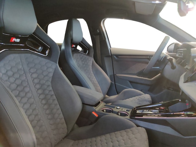 Audi RS3 Quattro S-Tronic Sedan