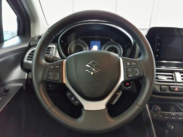 Suzuki S-Cross Hybrid
