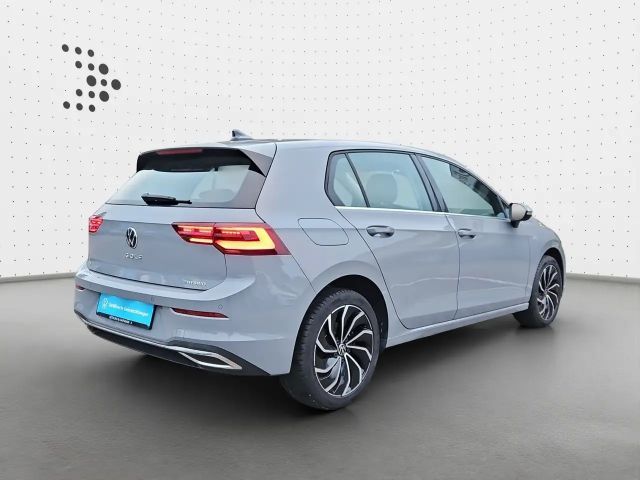 Volkswagen Golf 1.4 TSI Style eHybrid