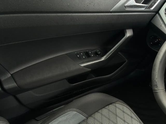 Volkswagen Taigo 1.5 TSI DSG IQ.Drive R-Line