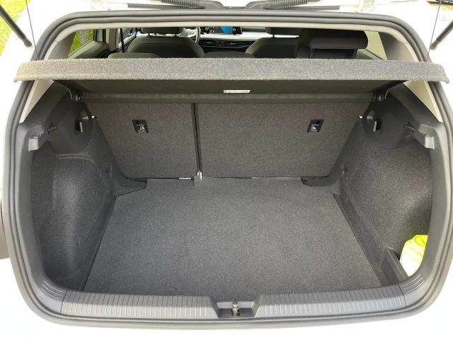 Volkswagen Golf Basis Benzin *WERKSGARANTIE *APPLE CAR *SZH