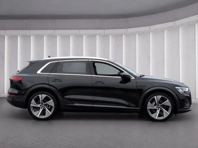 Audi Q8 e-tron 50 Quattro S-Line