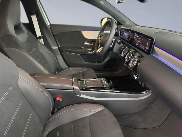 Mercedes-Benz A 180 AMG Line Coupé