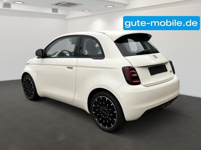 Fiat 500e 3+1 | 42kWh | Spurhalteassistent | CarPlay | Tempo